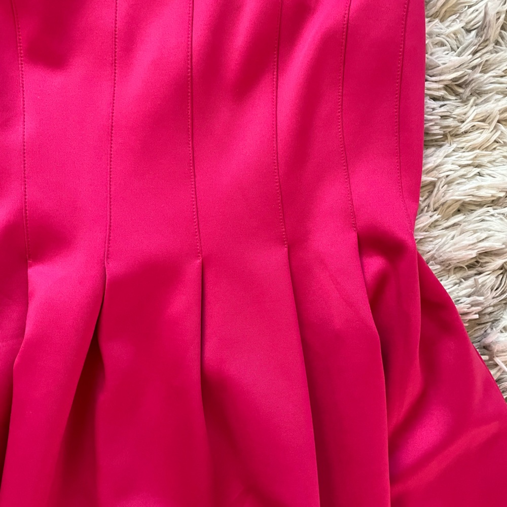 Pink dress - Picture 3 of 8